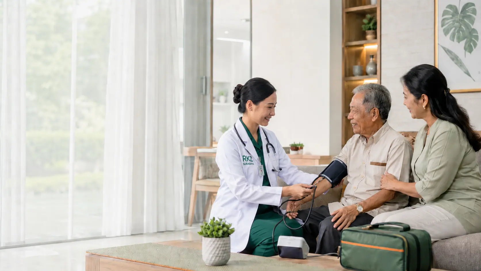 Layanan Home Care dan Day Care RKZ Surabaya