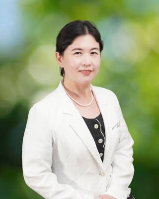 Foto dr. Bertha Susanna Syah, Sp.DVE