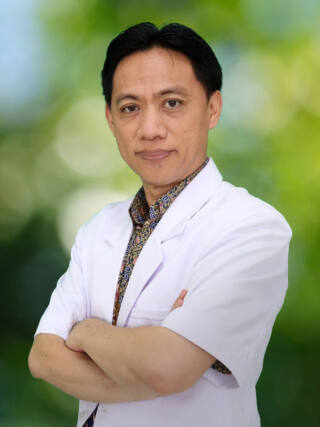 Foto dr. Hasan Wijaya, Sp.KFR